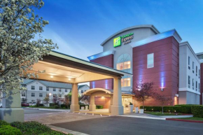 Отель Holiday Inn Express Hotel & Suites Sacramento Airport Natomas, an IHG Hotel  Сакраменто